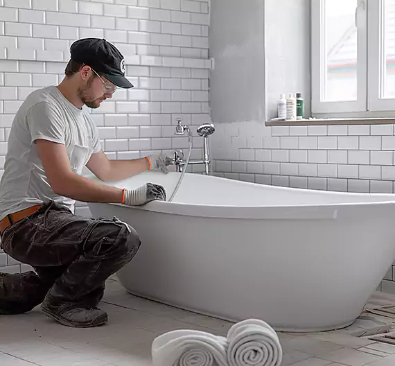 Why Choose United Custom Bathrooms for Quality Bathtub Remodeling Services in Salem, OR?