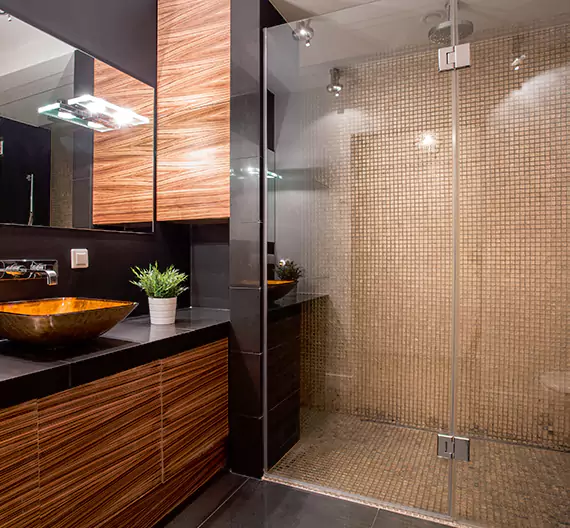 Why Choose United Custom Bathrooms for Quality Tub to Shower Conversion Services in Salem, OR?